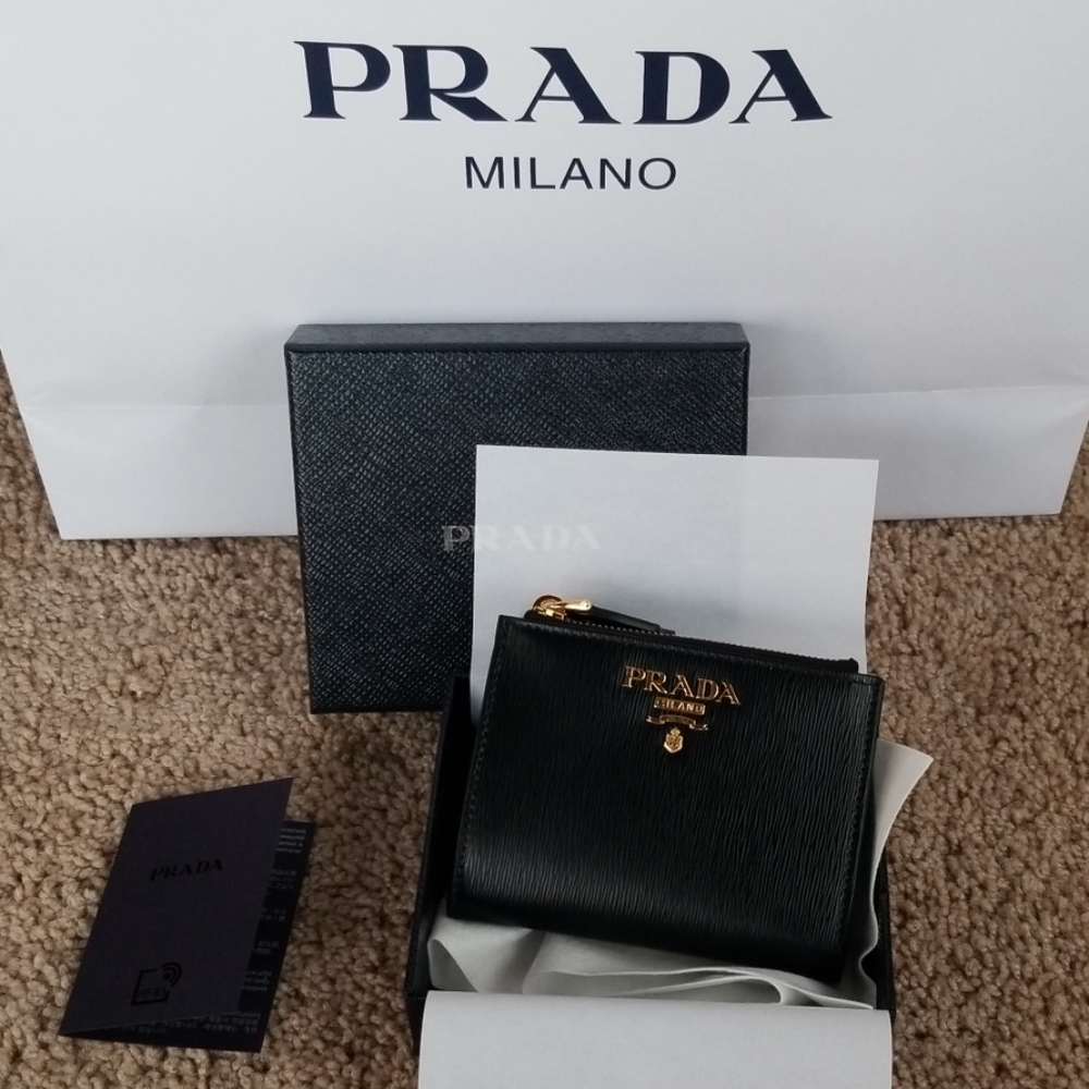 Prada Vitello Move Wallet, Nero, Black - Picture 3 of 8